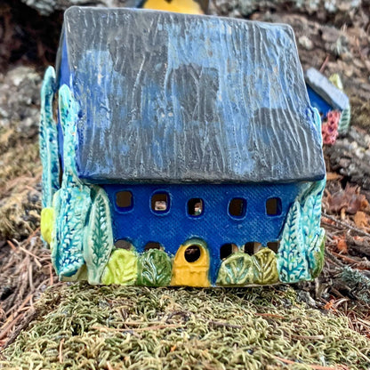 Tiny Houses & Fairy Gardens! -- Pullman