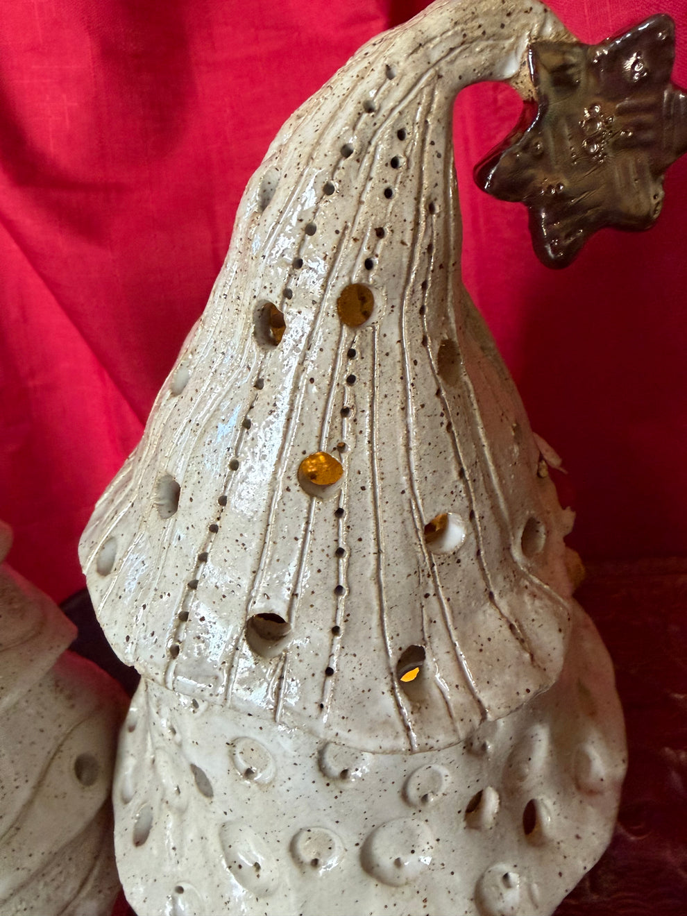 Holiday Tree Luminaries 2026 – Terracotta Pullman