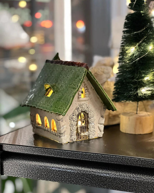 Tiny Houses & Fairy Gardens! -- Pullman